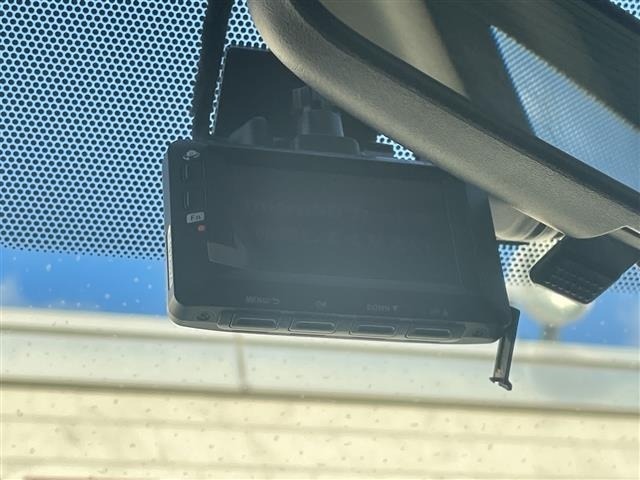 Toyota PRIUS 2013 7022866-8