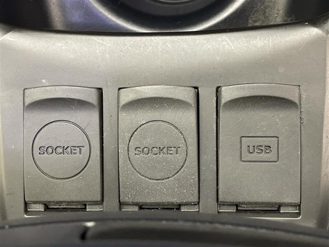 Toyota PRIUS 2016 7022887-11