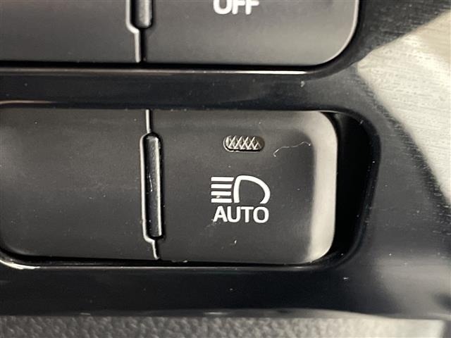 Toyota PRIUS 2016 7022887-9