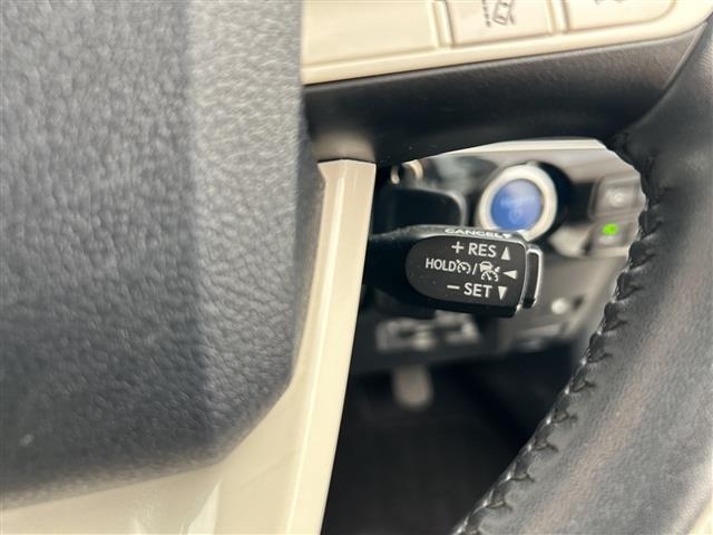 Toyota PRIUS 2016 7022888-22