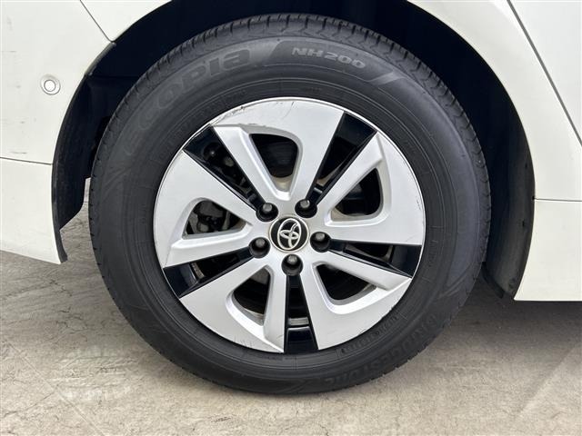 Toyota PRIUS 2016 7022888-9