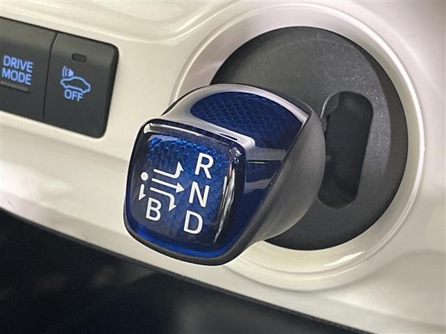 Toyota PRIUS 2015 7022897-2
