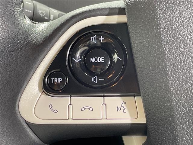 Toyota PRIUS 2015 7022897-8