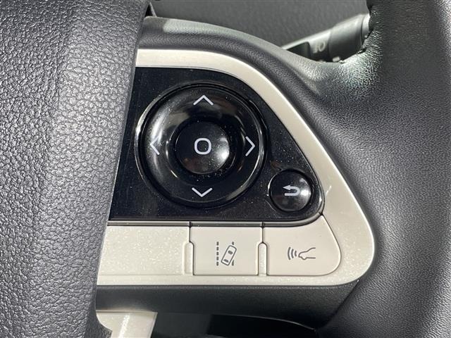 Toyota PRIUS 2015 7022897-9