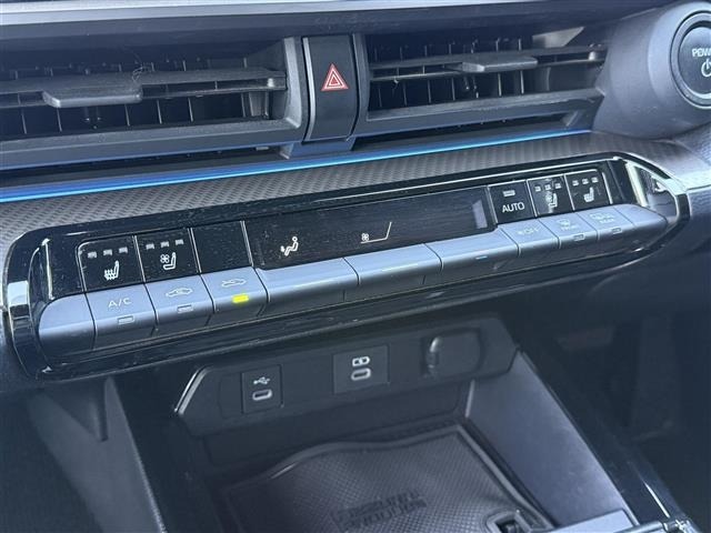 Toyota PRIUS 2023 7022898-8
