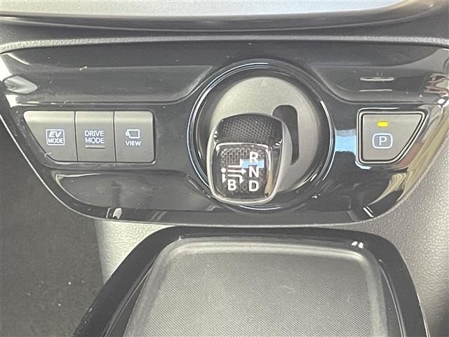 Toyota PRIUS 2022 7022908-4