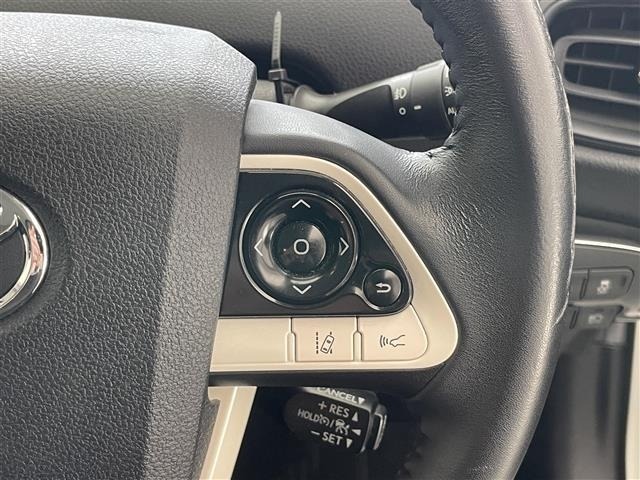 Toyota PRIUS 2017 7022928-11