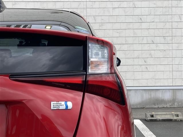 Toyota PRIUS 2019 7022948-5