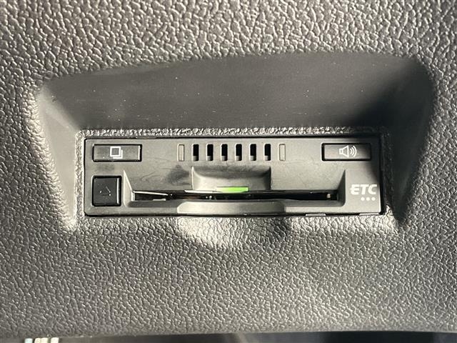 Toyota PRIUS 2017 7022983-9