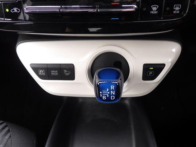 Toyota PRIUS 2016 7022990-10
