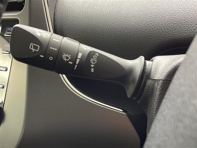 Toyota PRIUS 2022 7023009-2