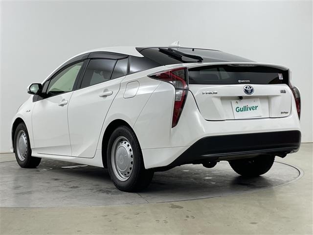 Toyota PRIUS 2018 7023047-13