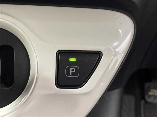 Toyota PRIUS 2018 7023047-18