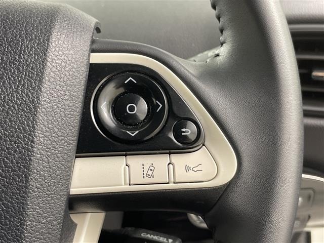 Toyota PRIUS 2018 7023047-3