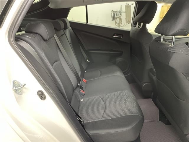 Toyota PRIUS 2018 7023047-4