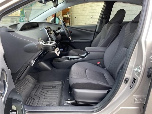Toyota PRIUS 2018 7023052-12