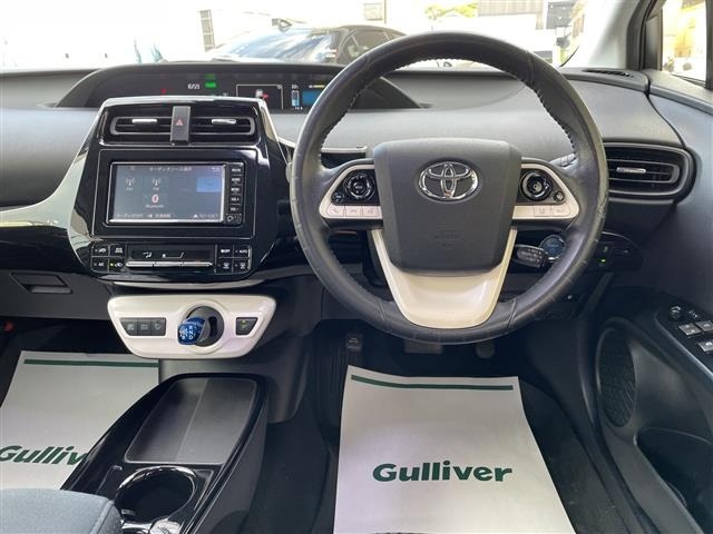Toyota PRIUS 2018 7023052-5