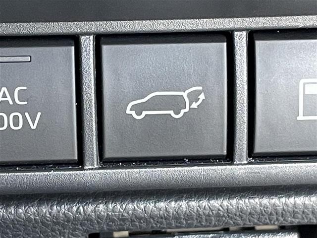 Toyota PRIUS 2025 7023115-3