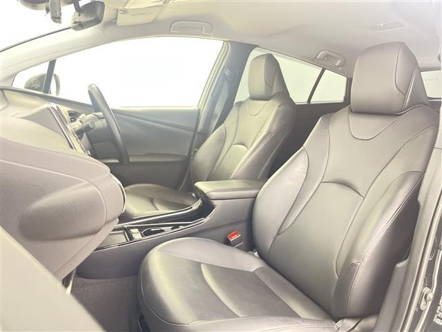 Toyota PRIUS 2022 7023133-6