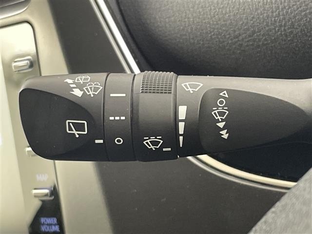 Toyota PRIUS 2022 7023133-9