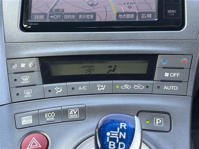 Toyota PRIUS 2015 7023156-10