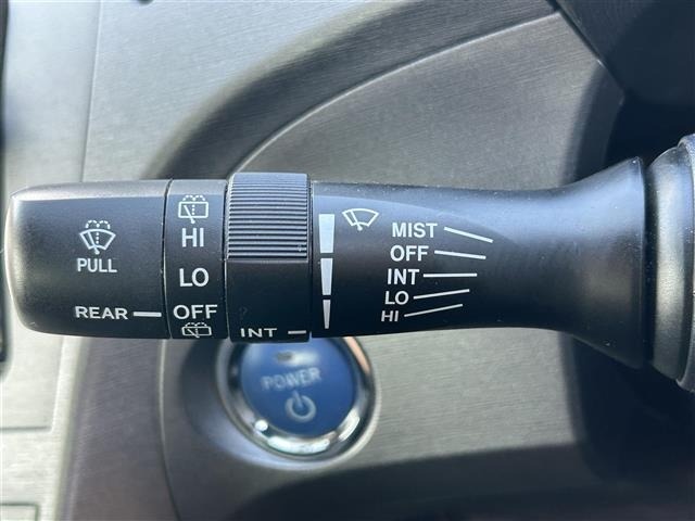 Toyota PRIUS 2015 7023156-4