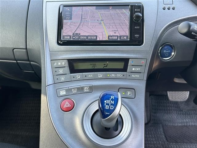 Toyota PRIUS 2015 7023156-9