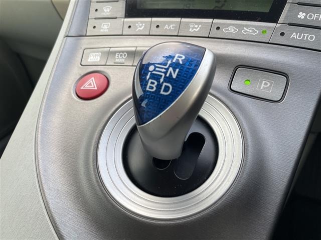 Toyota PRIUS 2012 7023169-1