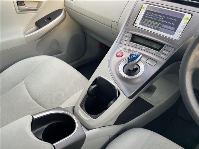 Toyota PRIUS 2012 7023169-19