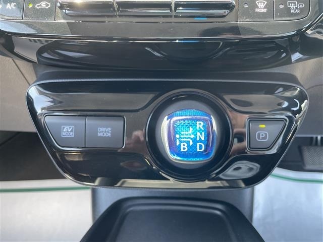 Toyota PRIUS 2021 7023251-9