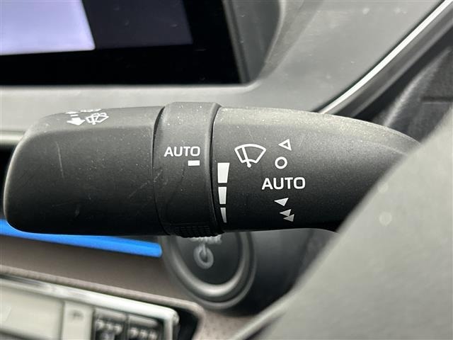 Toyota PRIUS 2025 7023276-10