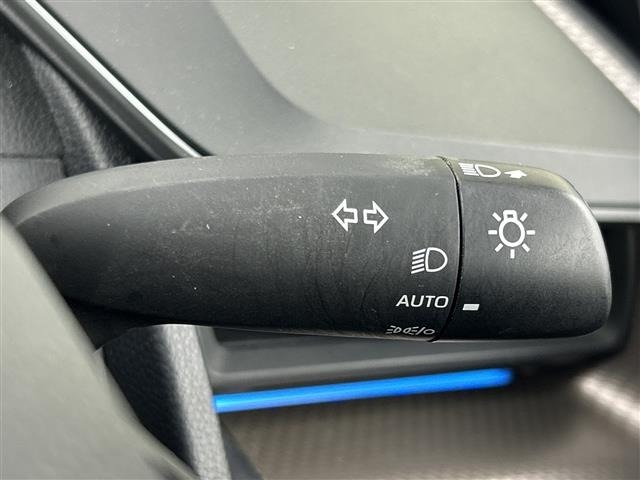 Toyota PRIUS 2025 7023276-11