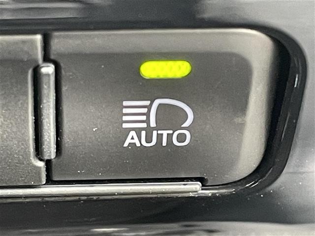 Toyota PRIUS 2022 7023290-21