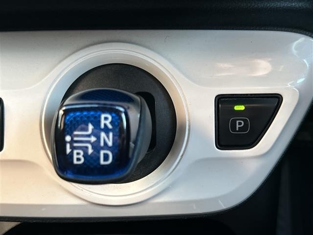 Toyota PRIUS 2018 7023304-20