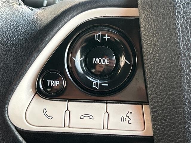 Toyota PRIUS 2018 7023304-21