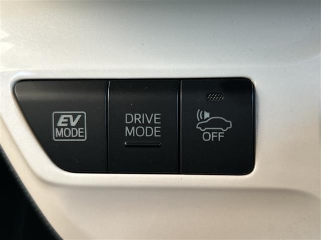 Toyota PRIUS 2018 7023304-22