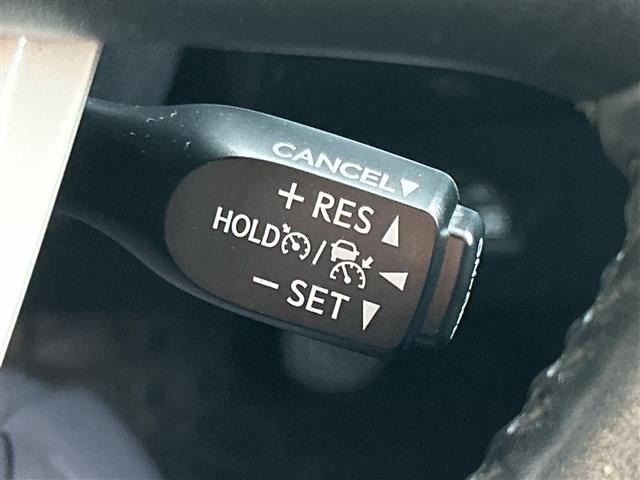 Toyota PRIUS 2018 7023304-3