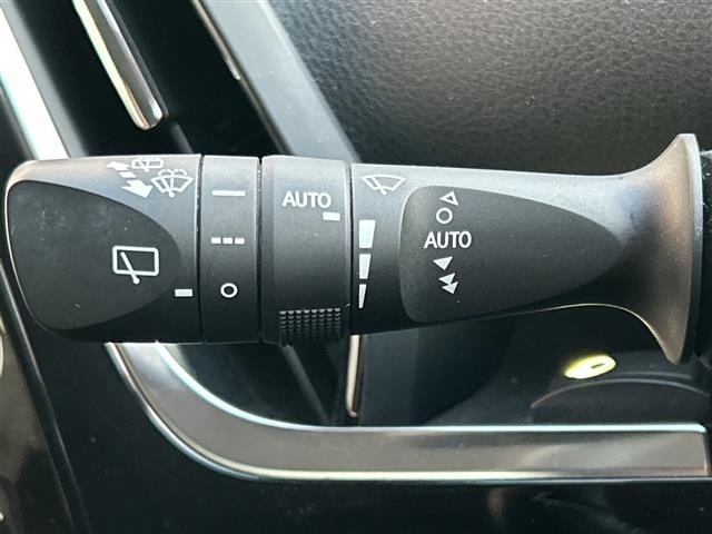 Toyota PRIUS 2018 7023304-5