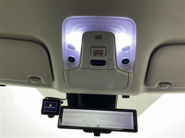 Toyota PRIUS 2021 7023324-5