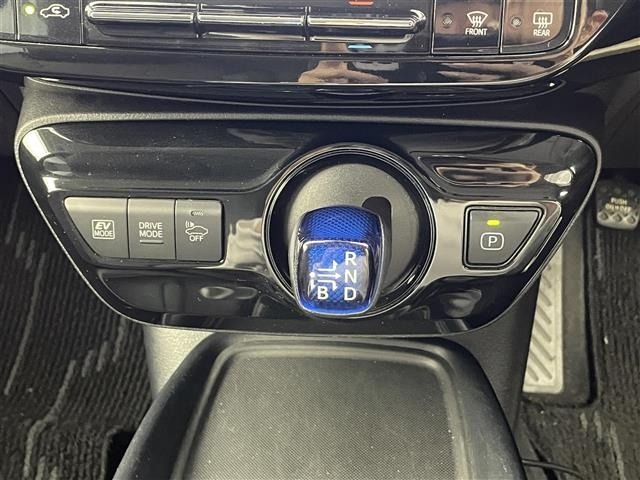 Toyota PRIUS 2021 7023338-12