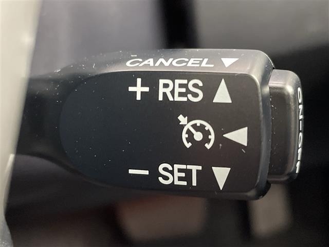 Toyota PRIUS 2013 7023339-9