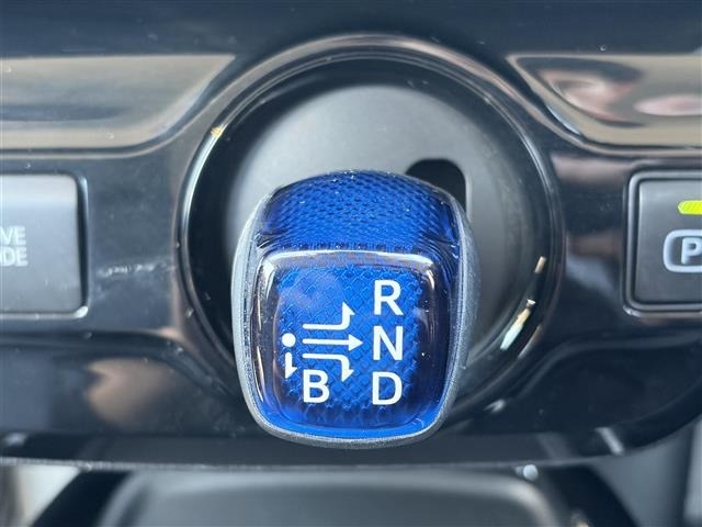 Toyota PRIUS 2021 7023341-11