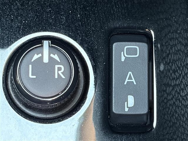 Toyota PRIUS 2021 7023341-22