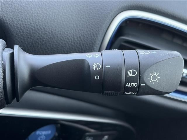 Toyota PRIUS 2021 7023341-7