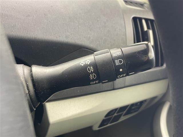 Toyota PRIUS 2012 7023353-18