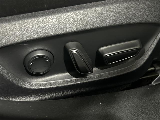 Toyota PRIUS 2025 7023406-4