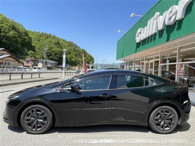 Toyota PRIUS 2024 7023408-18