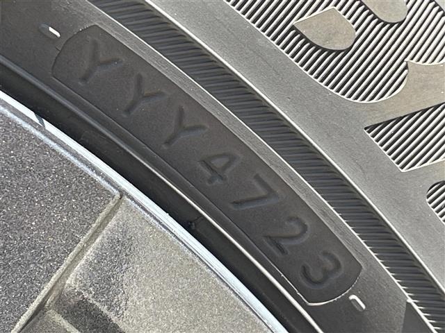 Toyota PRIUS 2024 7023408-9