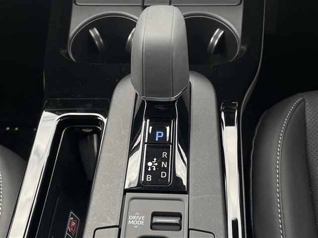 Toyota PRIUS 2024 7023409-2