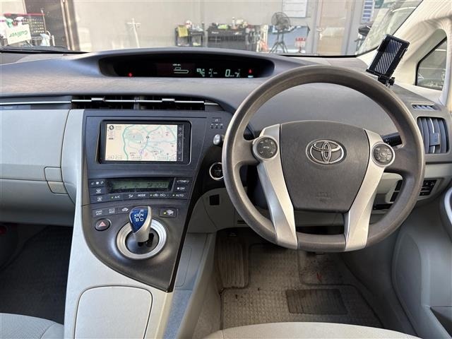 Toyota PRIUS 2011 7023418-2